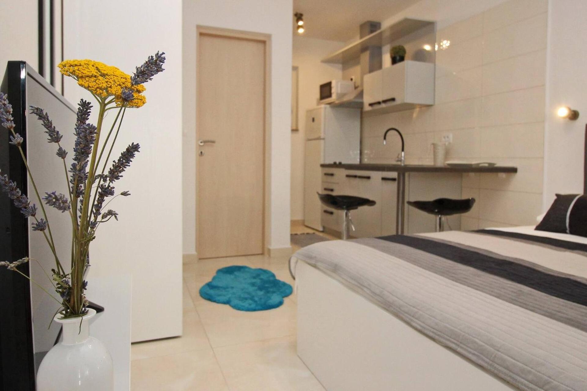 Apartments Karamarko บัชกา ภายนอก รูปภาพ